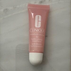 Clinique Moisture Surge Lip Hydro-Plump Treatment